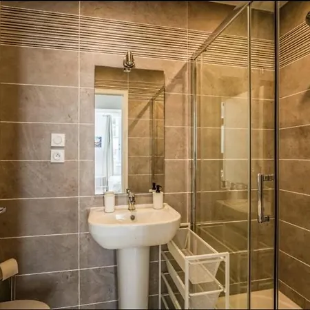 Au Pied Des Remparts-cite Medievale Appartement *