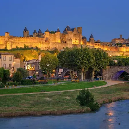 Au Pied Des Remparts-cite Medievale Lägenhet *