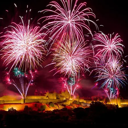 Lägenhet Au Pied Des Remparts-cite Medievale *