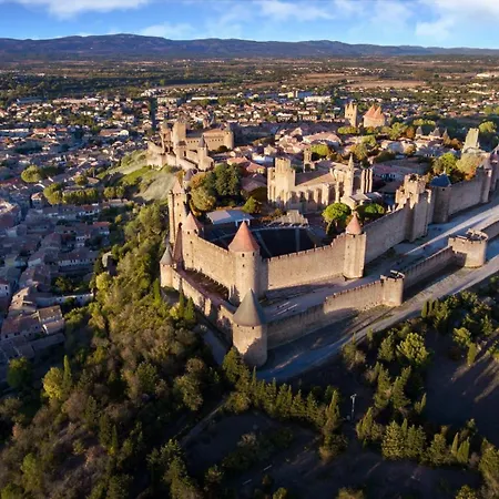 Lägenhet Au Pied Des Remparts-cite Medievale *